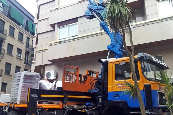 Servicios de grúa en Ourense